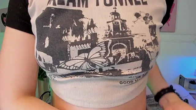 Zoe_Lynch_ webcam