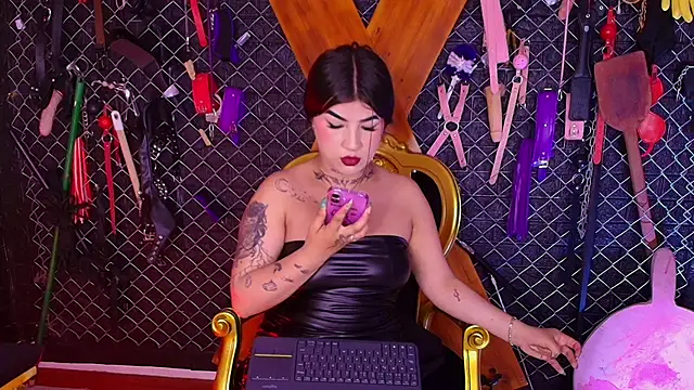 Miss_Juliett_bdsm webcam