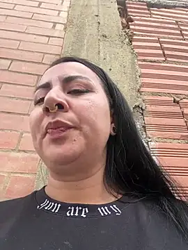 Abril_Luv webcam