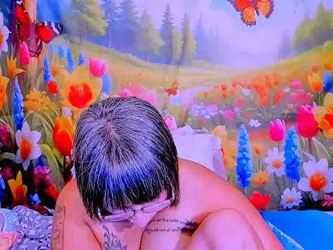indianroxy webcam