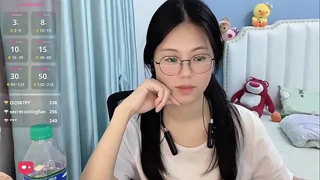 美女Luna-666在线直播