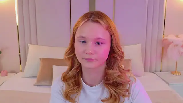 AmeliRoyse webcam