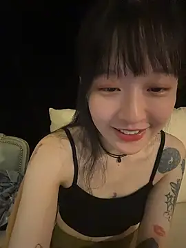 美女Etherealcat33在线直播