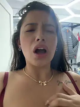 miss bella flam