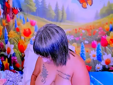 indianroxy webcam