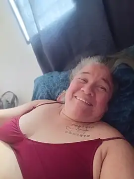 CheekySnowQueen_69 webcam