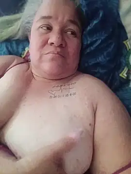 CheekySnowQueen_69 webcam