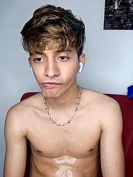andy_kein (M young) - Show cum now.