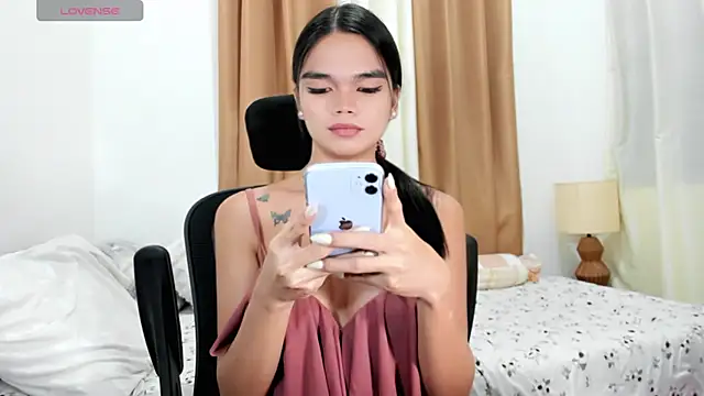 kendall_petite18 webcam