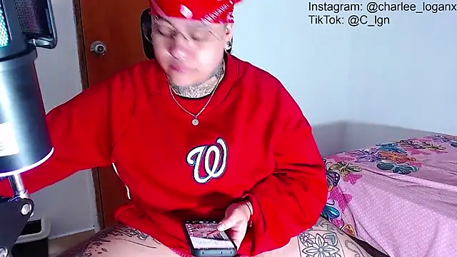Techno_420_ webcam