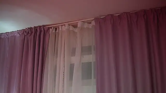 ameliabarbie - AmeliaBarbie's free webcam - UK Sex Cams