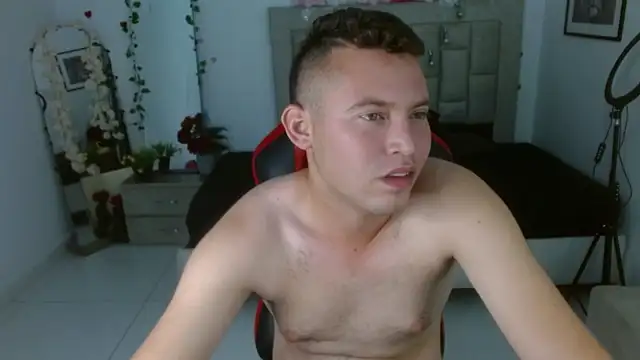 sven_fox723 webcam