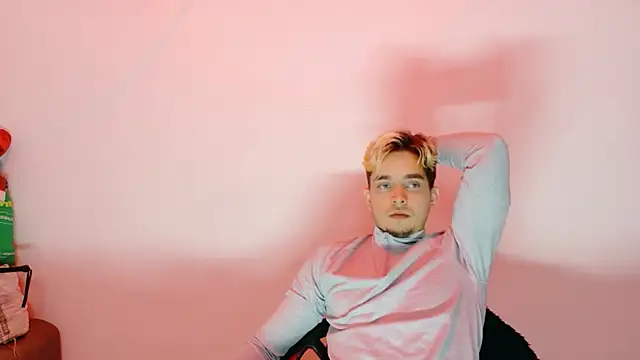 AliceandMax webcam