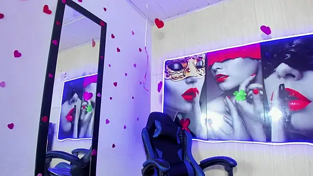 Raven_Rouge_ webcam
