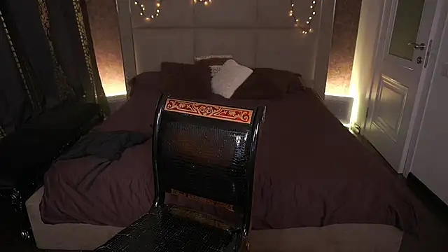 AmiraGoldd webcam
