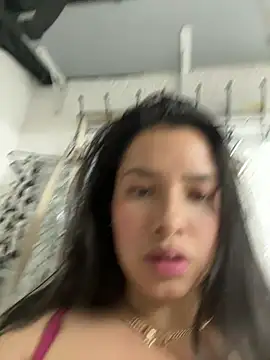 Miss_Bella_Flame webcam