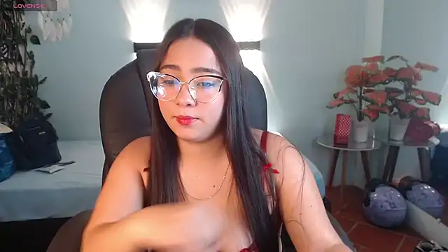 tinisweet webcam