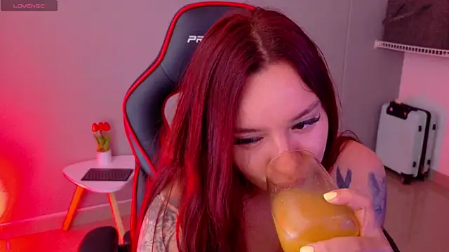 samantha_tattu live sex cam