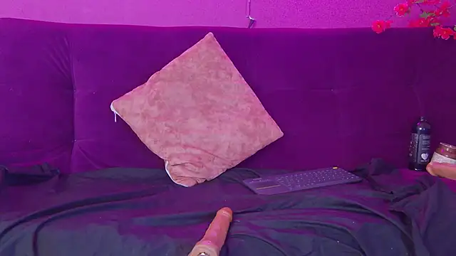Daliana_Gounbolt webcam