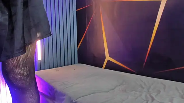 Miss_Isa_ webcam