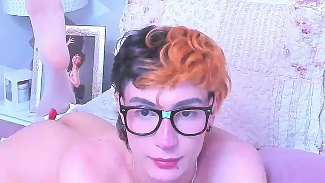 KylieMonnett webcam