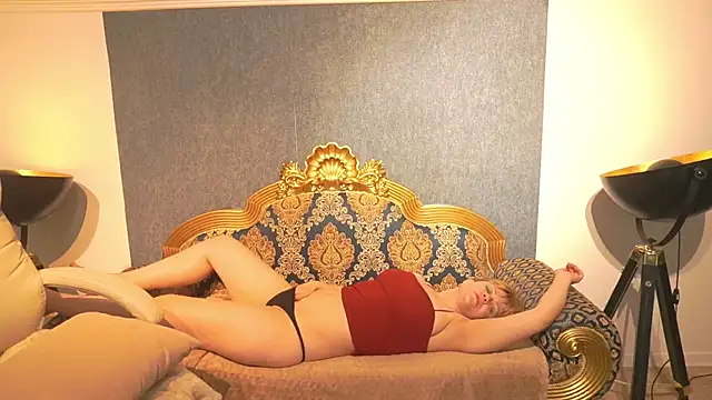 BellaLaPetit webcam