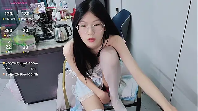 美女xlin-baby在线直播