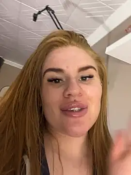 RedFoxQueen webcam