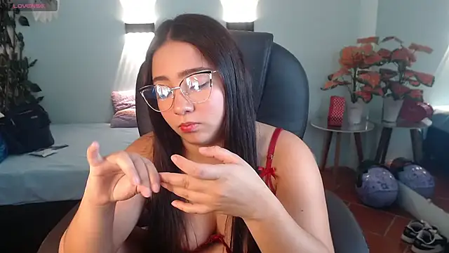 tinisweet webcam