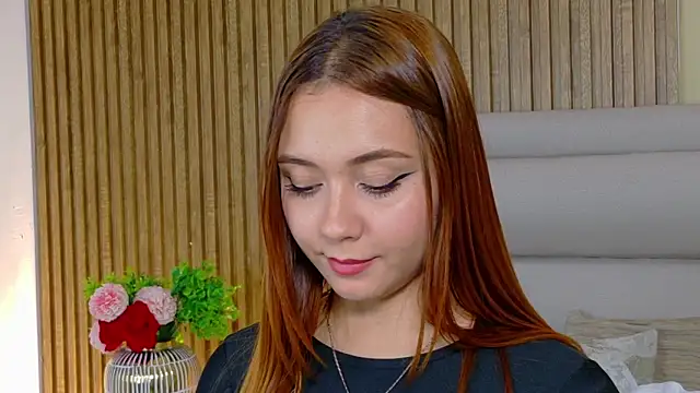 LondraBlush webcam