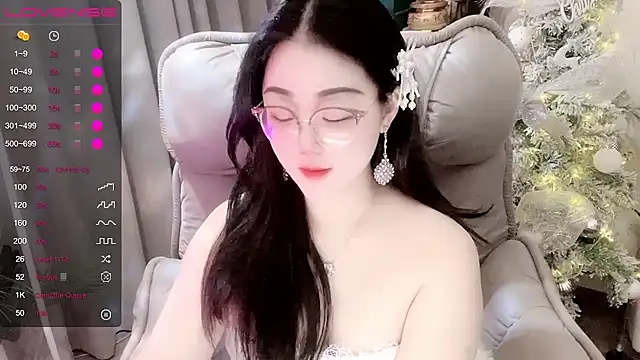 Monica-666888- webcam