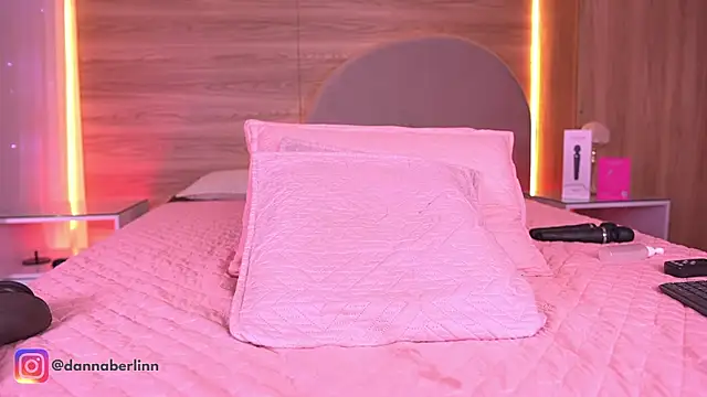 danna_berlin_ webcam