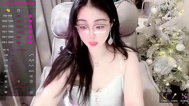 Monica-666888- webcam