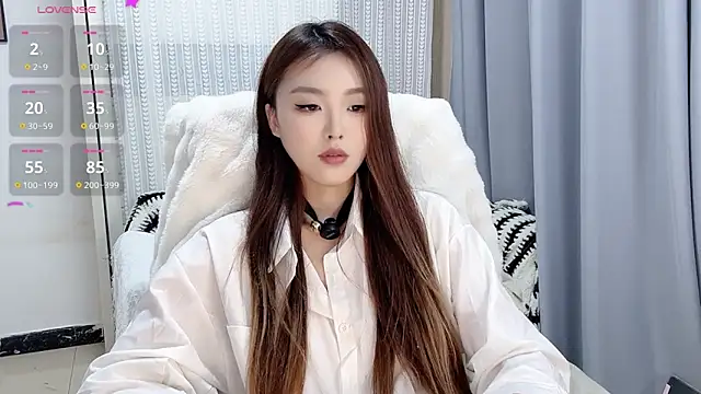 美女IAIA_iris在线直播