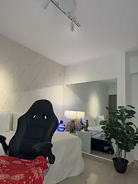 ava_blue (F young) - FUCK PUSSY + BIG SQUIRT IN TICKET SHOW