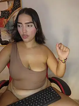 Webcam Model (Mia_em) is live