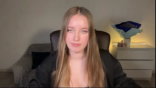 EvaMaddison webcam