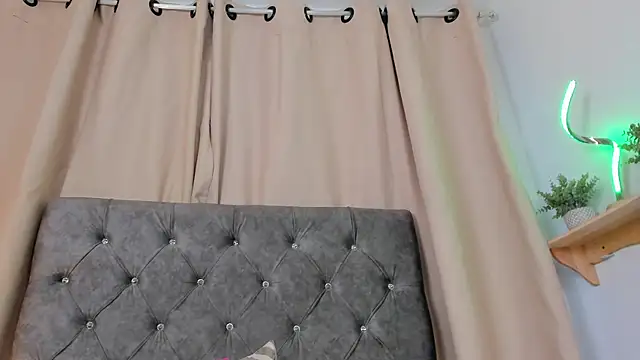 justnala_ webcam
