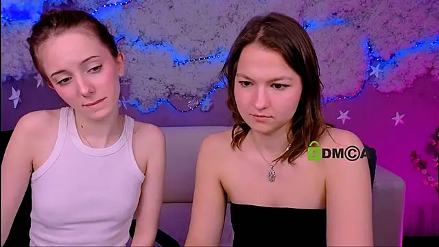 chloe_ley webcam