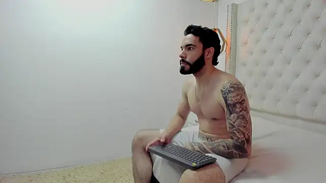 JEAN_LEWIS2 webcam