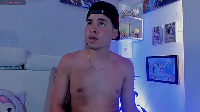 strong_rock69 webcam