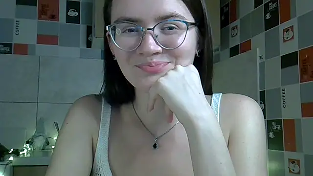 Miss_Tinakiss webcam