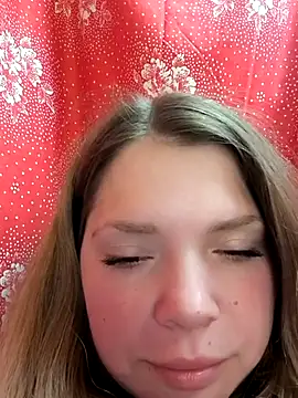 Zuli_Kiska webcam