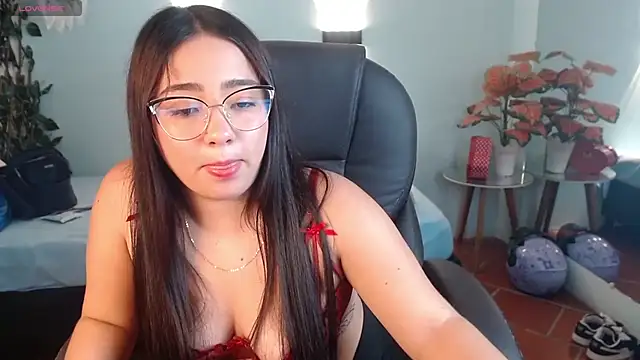 tinisweet webcam