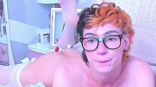 KylieMonnett webcam