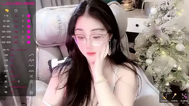 Monica-666888- webcam
