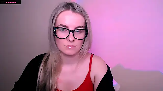 AnnePeach webcam