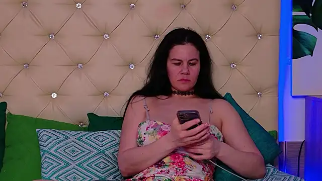 KattieSims webcam