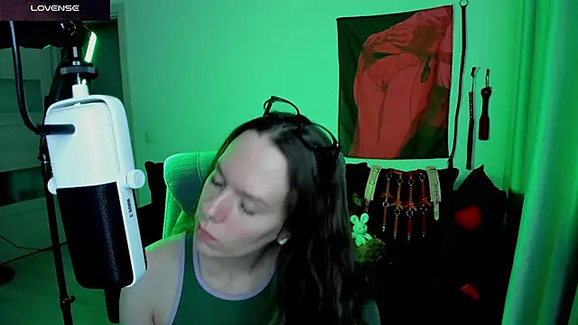 Goddess_of_Fertility webcam