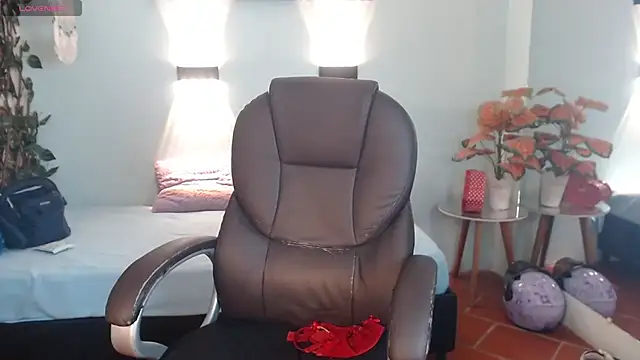 tinisweet webcam